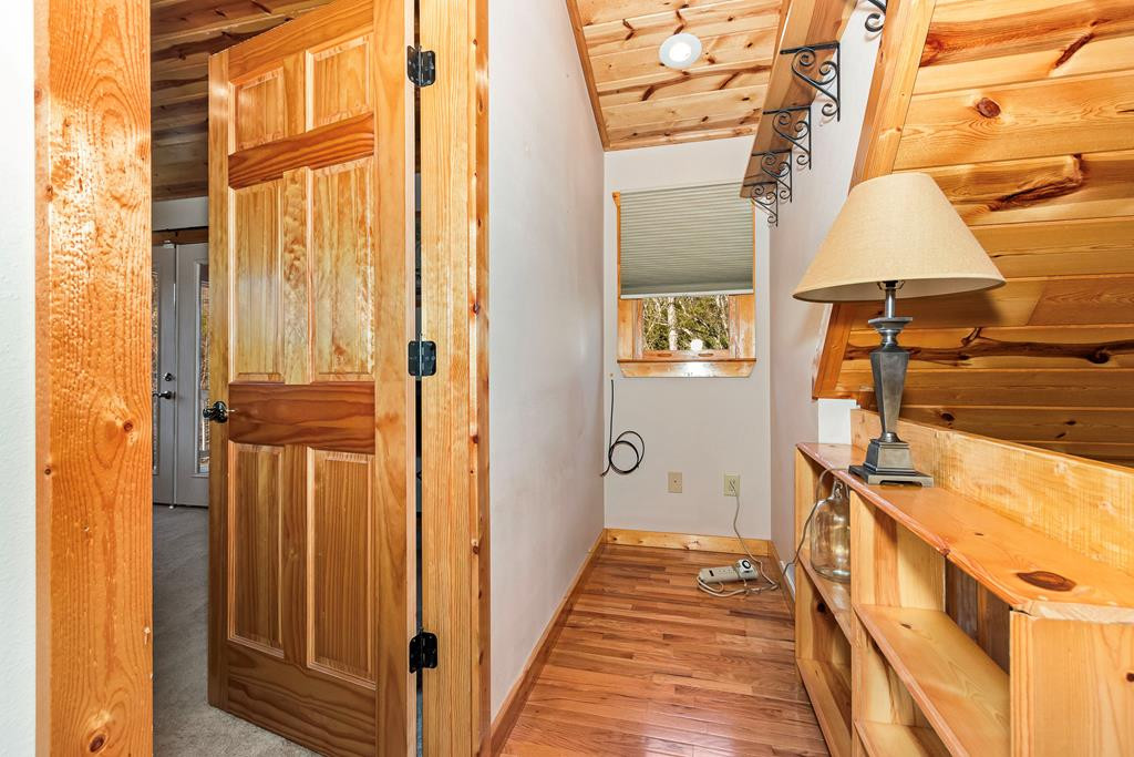 64 Canoe Bend Property Photo 40