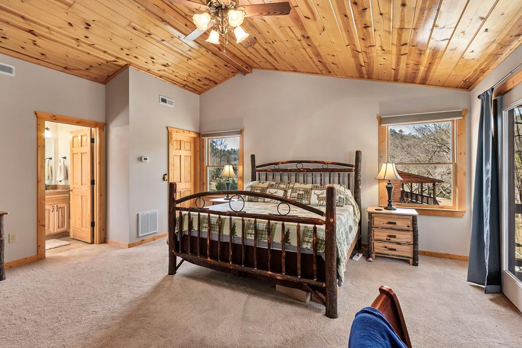 64 Canoe Bend Property Photo 45