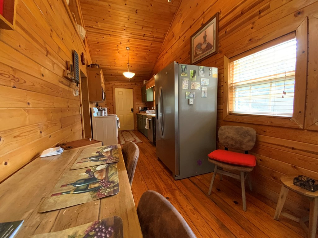 21027 Wayah Road Property Photo 14