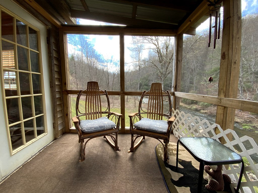 21027 Wayah Road Property Photo 15