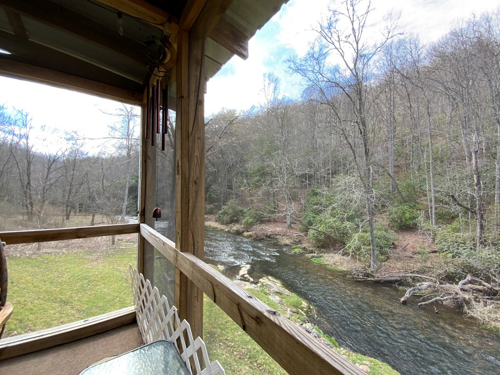 21027 Wayah Road Property Photo 16
