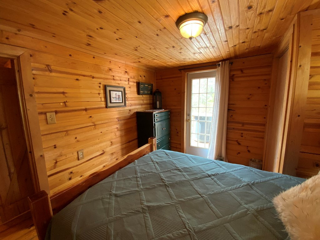 21027 Wayah Road Property Photo 18