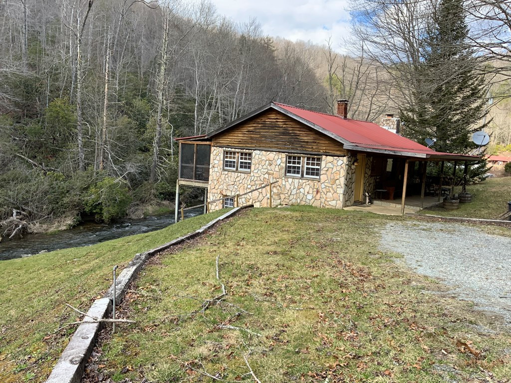 21027 Wayah Road Property Photo 44