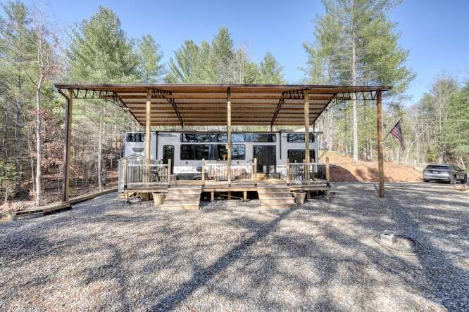 47 Conestoga Trail Property Photo 3