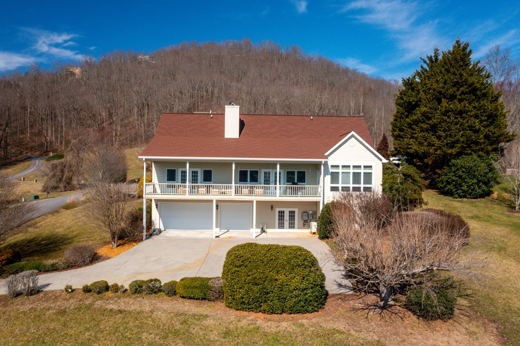 18 Foxfire Court Property Photo 3