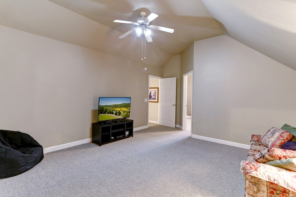 18 Foxfire Court Property Photo 35