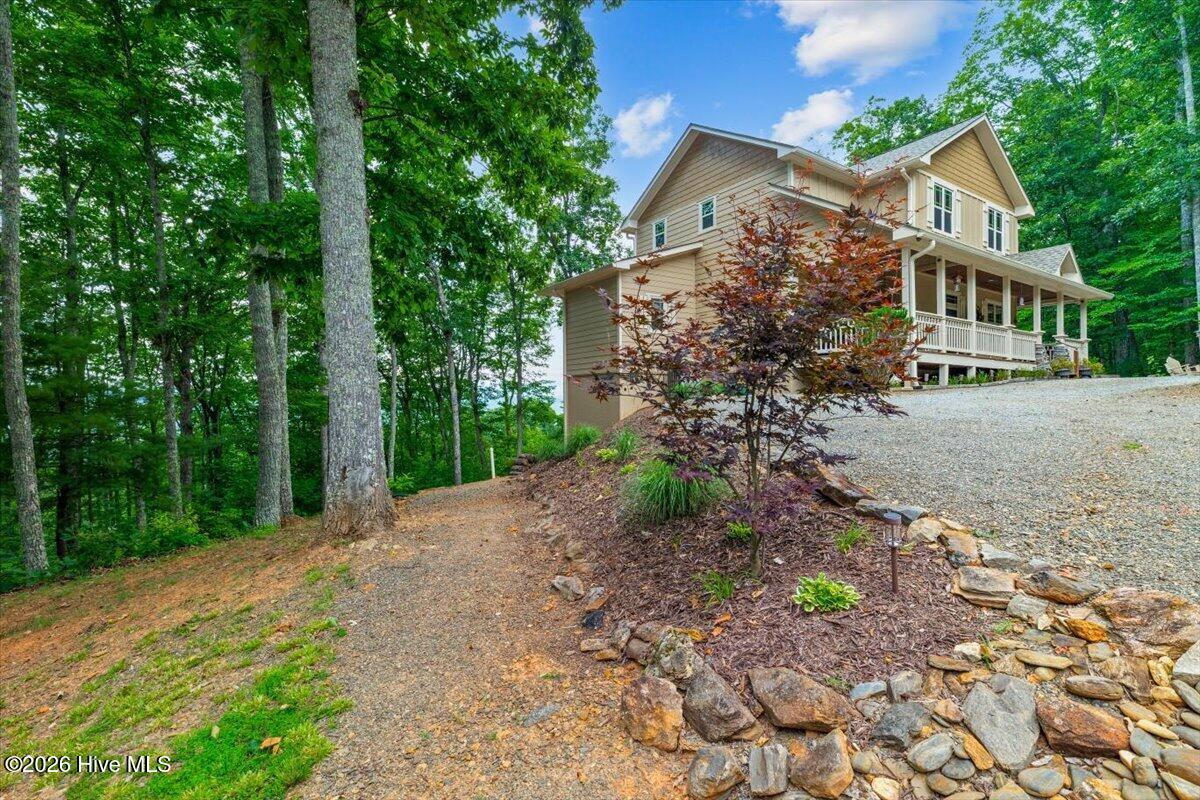 1706 Deer Valley Drive Property Photo 3