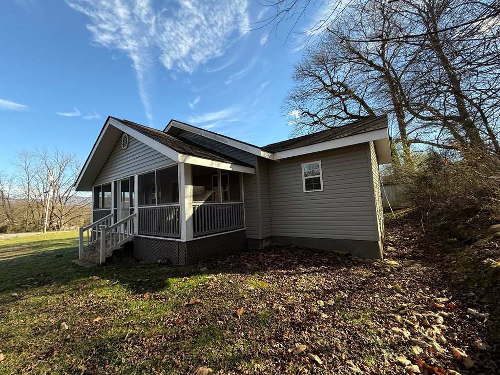 4357 Fairview Road Property Photo 2