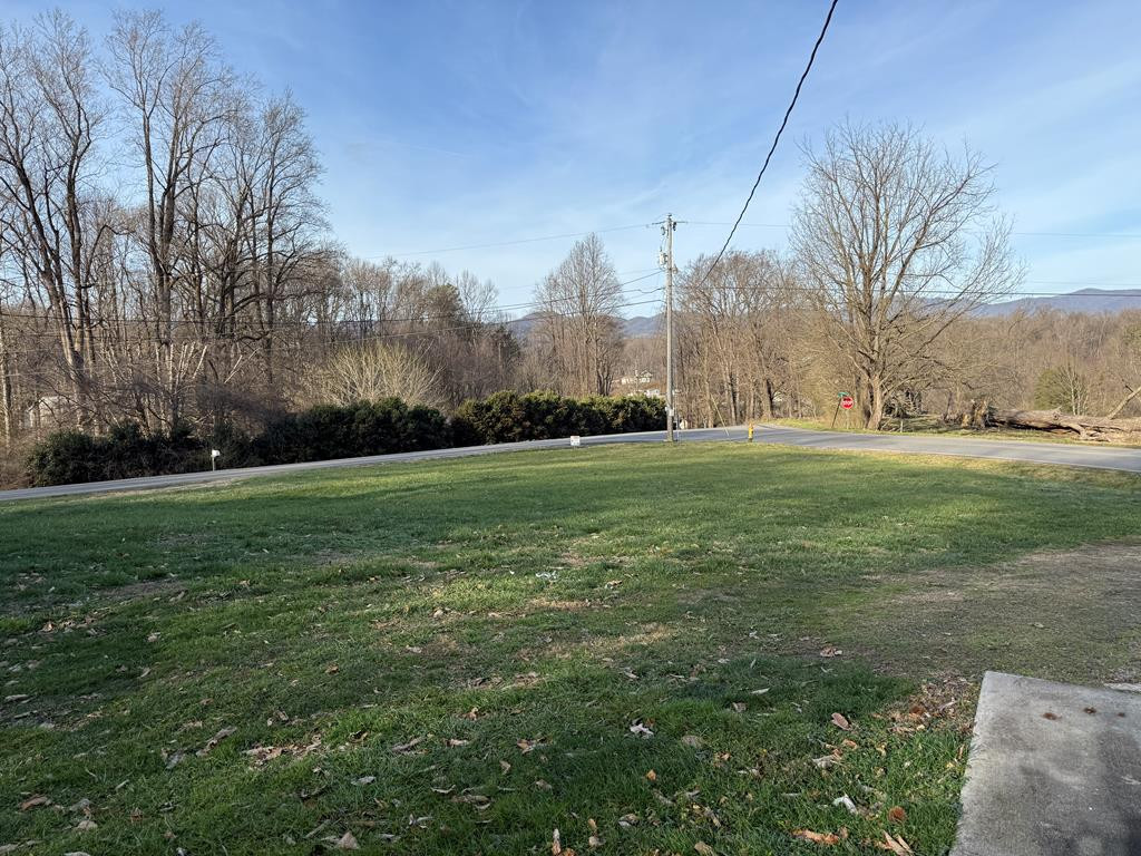 4357 Fairview Road Property Photo 3