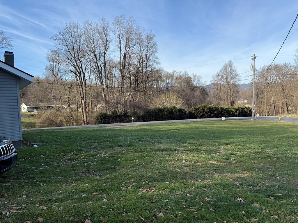 4357 Fairview Road Property Photo 10