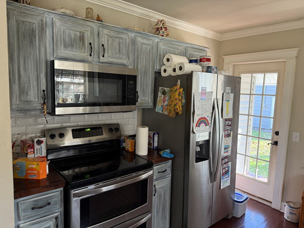 4357 Fairview Road Property Photo 16