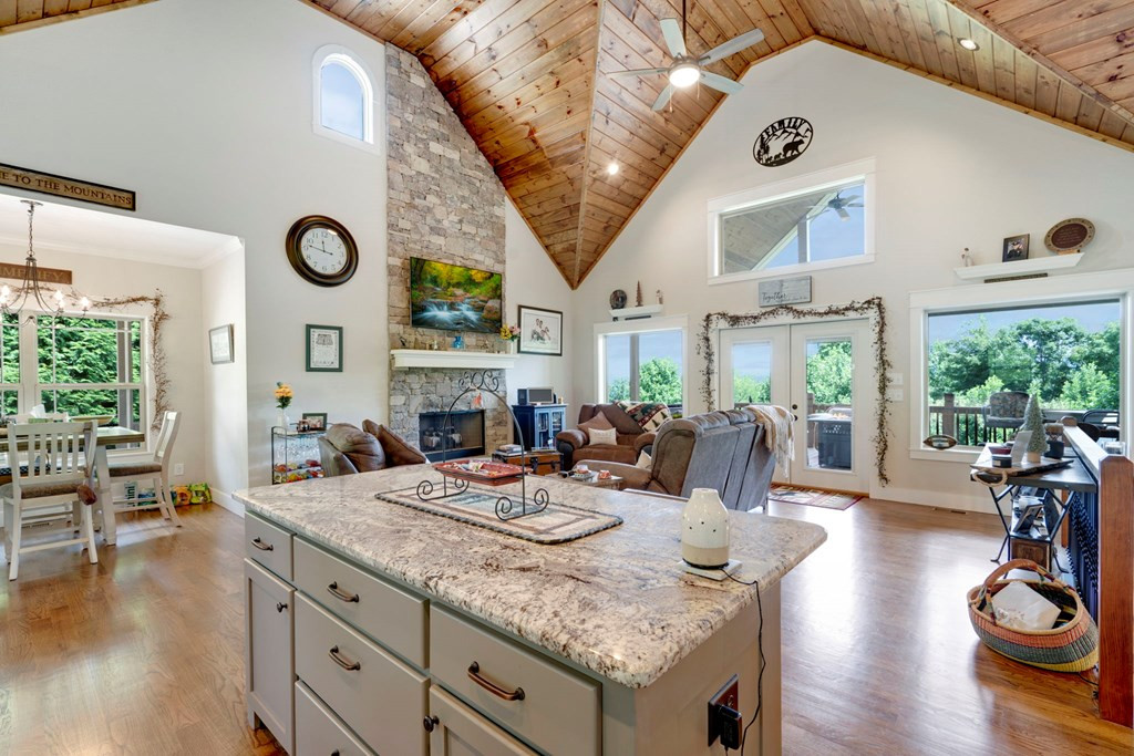 2079 Gallatin Road Property Photo 14