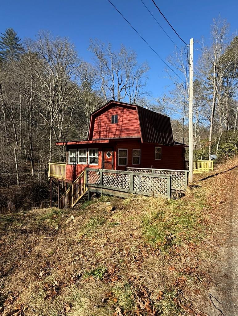 385 Old Whitener Road Property Photo 1