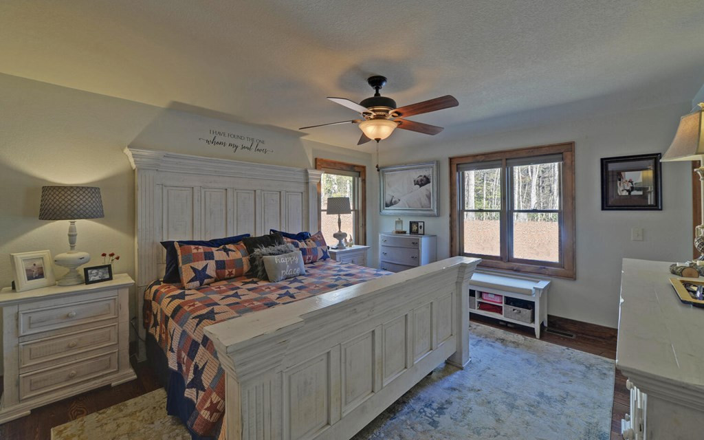 483 Vineyard Creek Way Property Photo 11