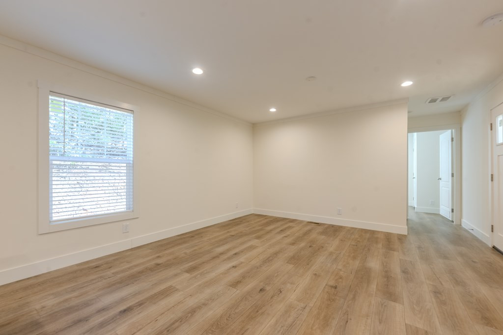 247 Loganberry Lane Property Photo 8