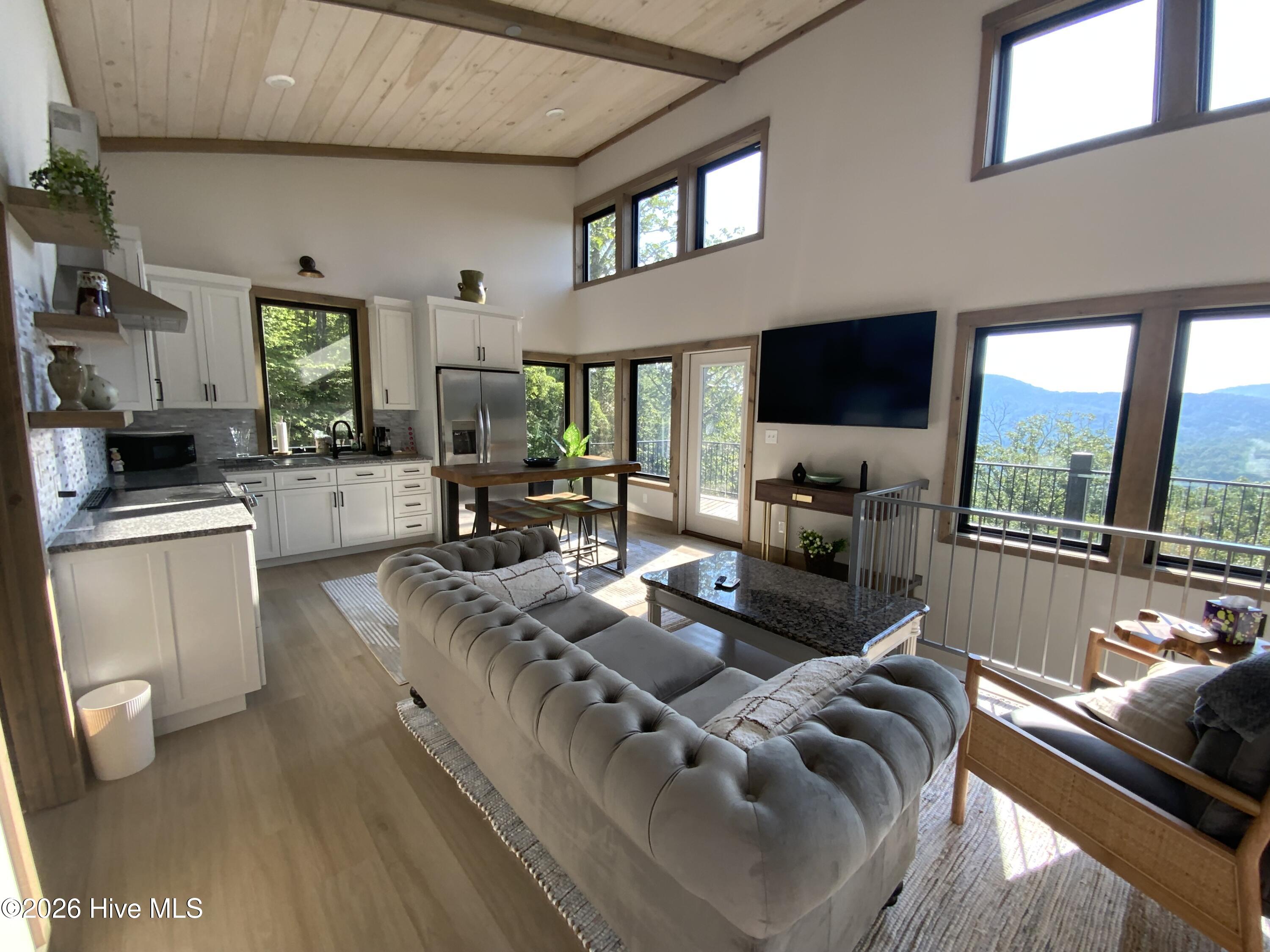 58 Mutt Ridge Property Photo 18