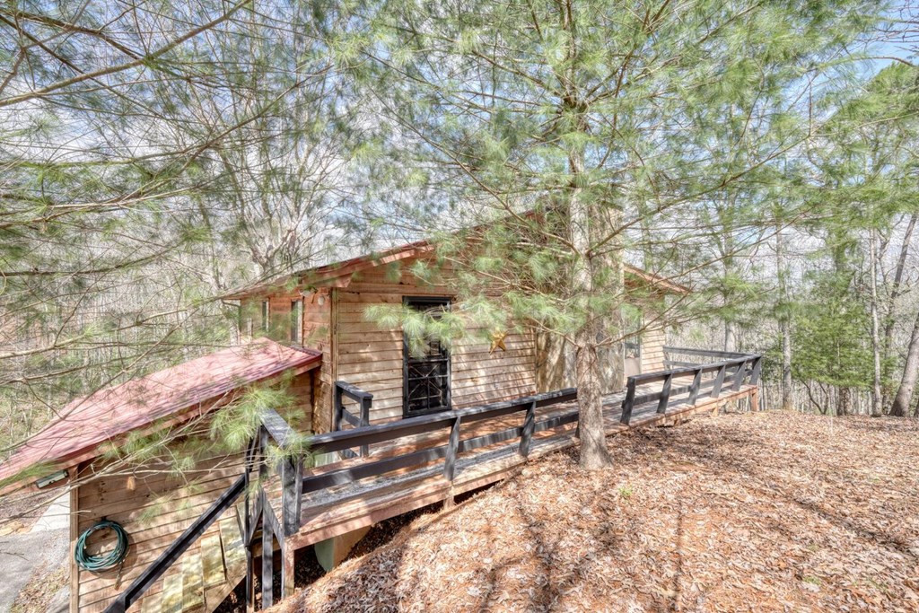 9 Silver Maple Lane Property Photo 12