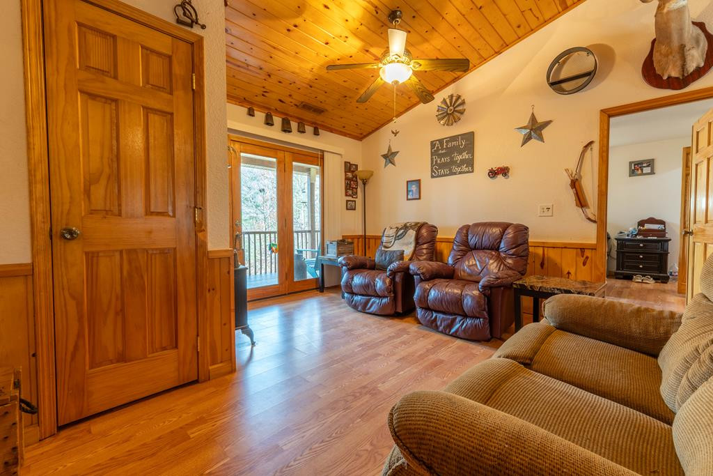 212 Pendergrass Road Property Photo 9