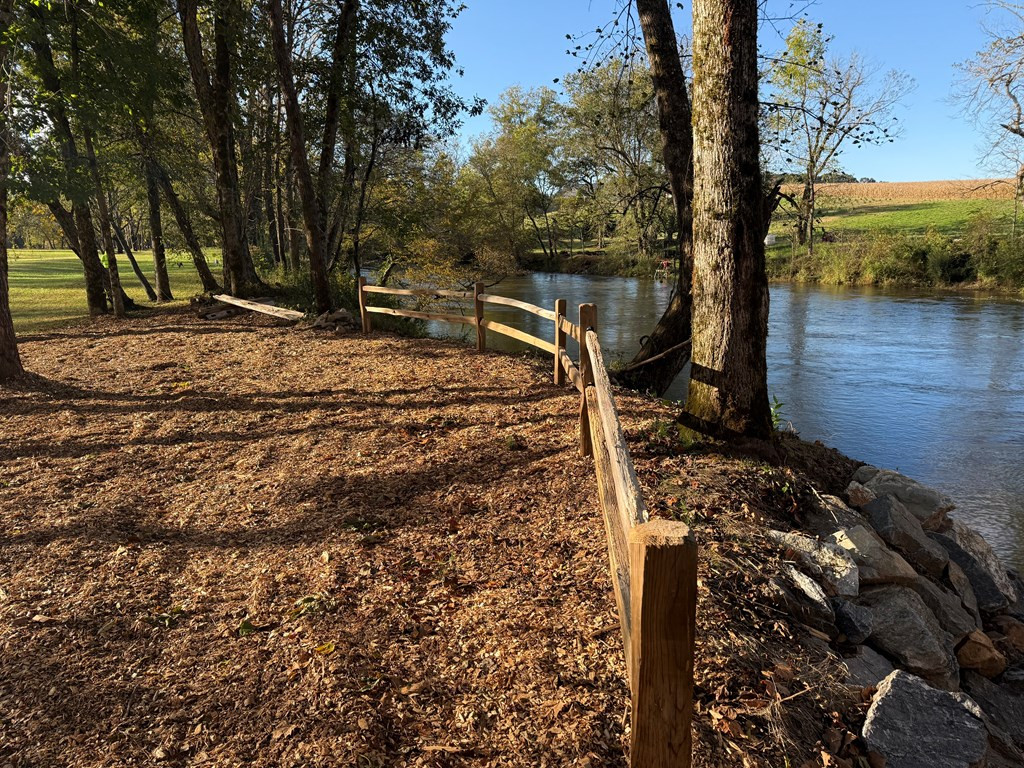 Lot 7 Hinton Property Photo 6