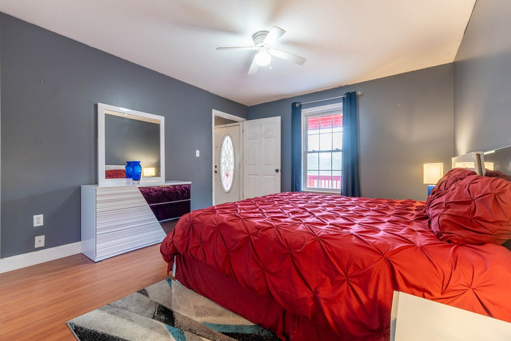 311 Twin Cedars Drive Property Photo 16