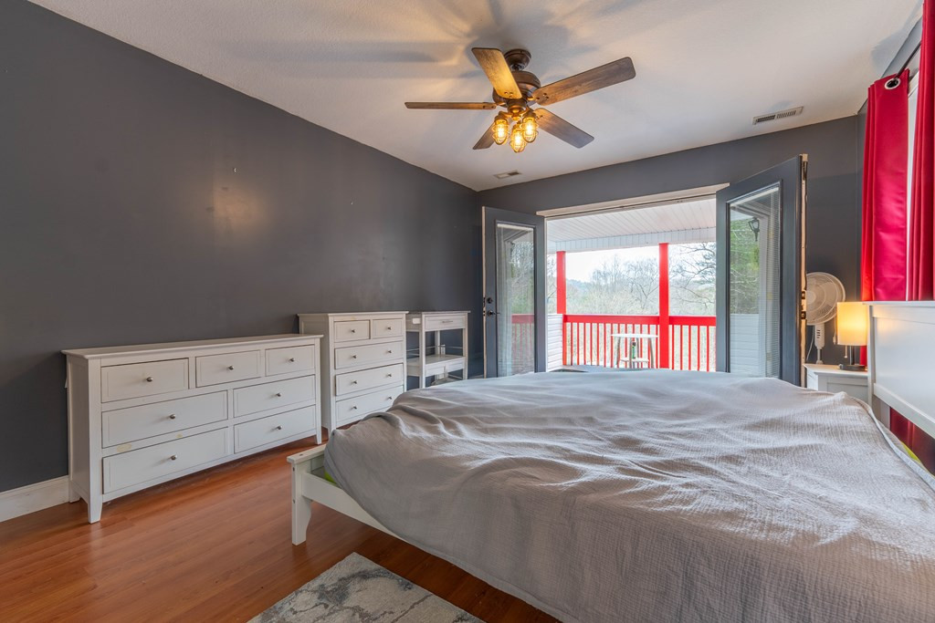 311 Twin Cedars Drive Property Photo 19