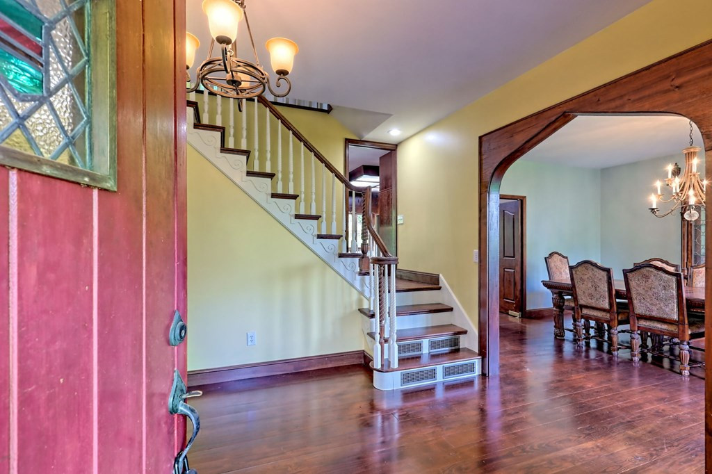 251 Quail Cove Lane Property Photo 6