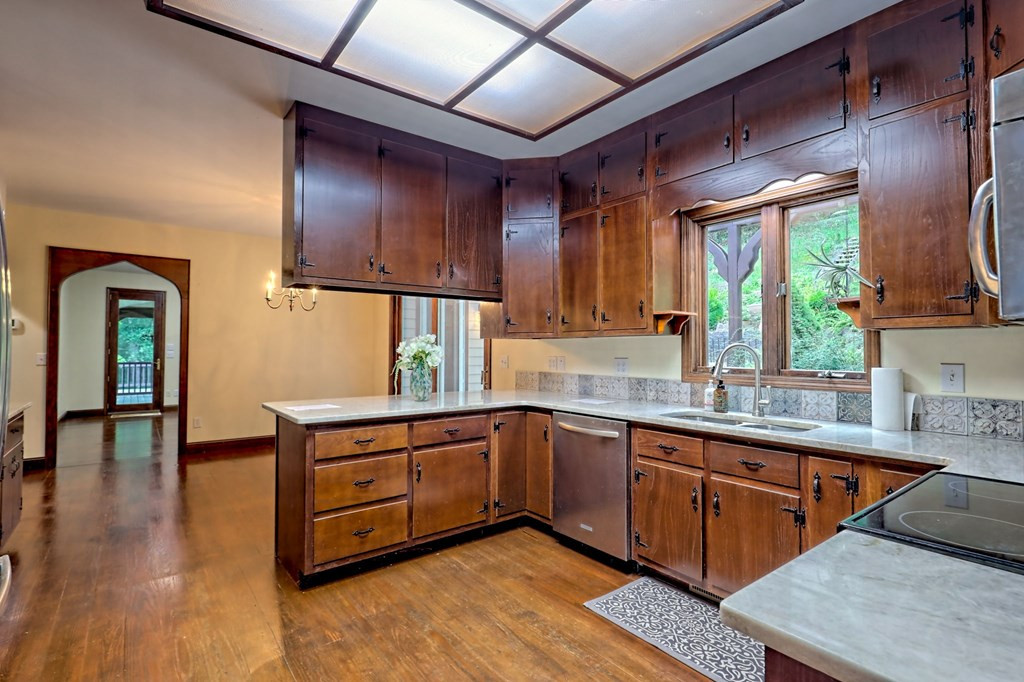 251 Quail Cove Lane Property Photo 11