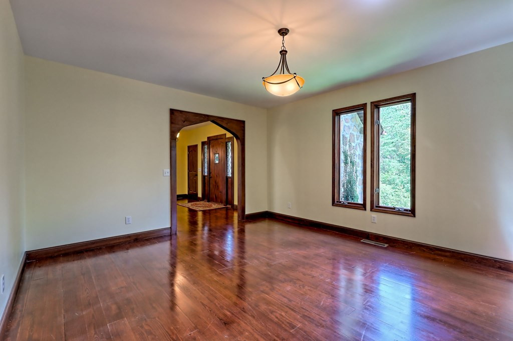 251 Quail Cove Lane Property Photo 30
