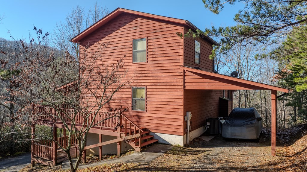 97 Sourwood Hollow Property Photo 2