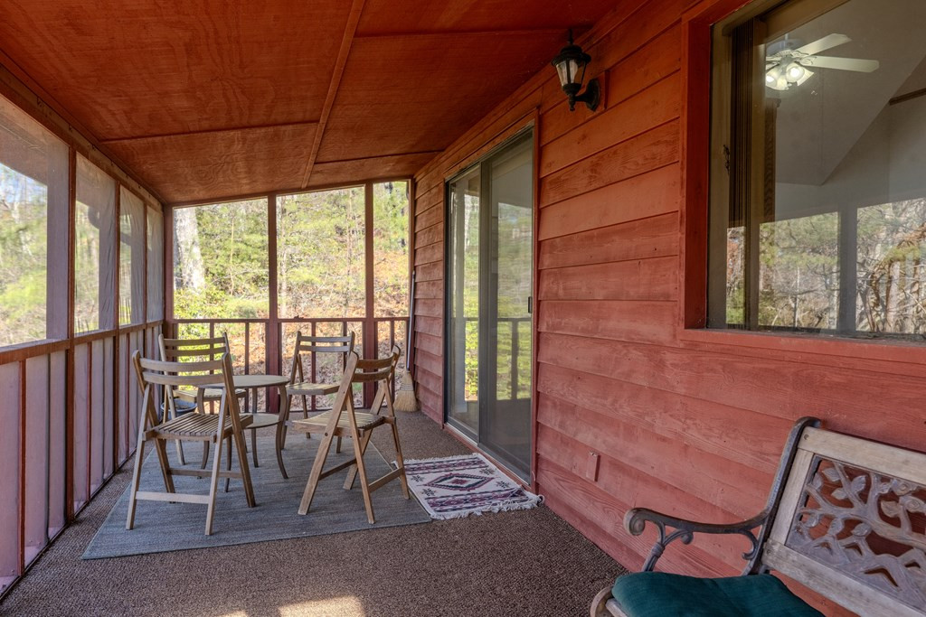 97 Sourwood Hollow Property Photo 29