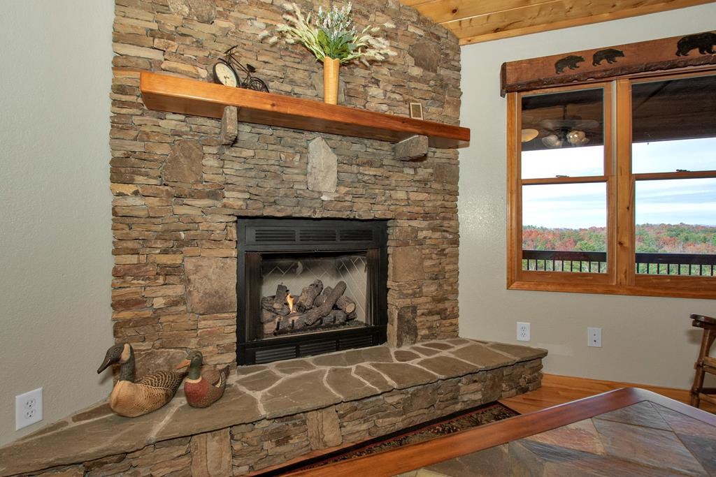 815 Smokey Hollow Drive Property Photo 10