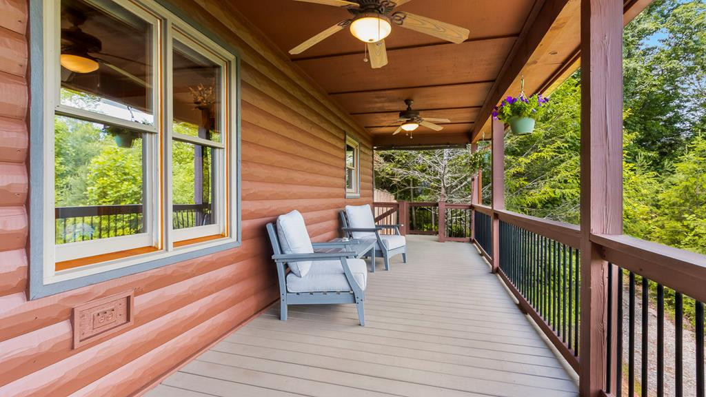 815 Smokey Hollow Drive Property Photo 33