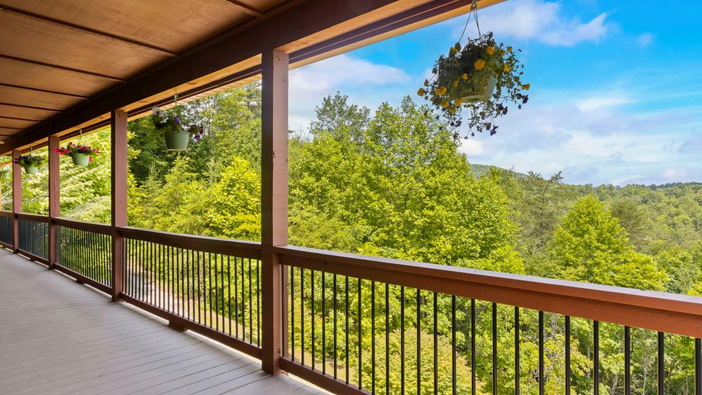 815 Smokey Hollow Drive Property Photo 43