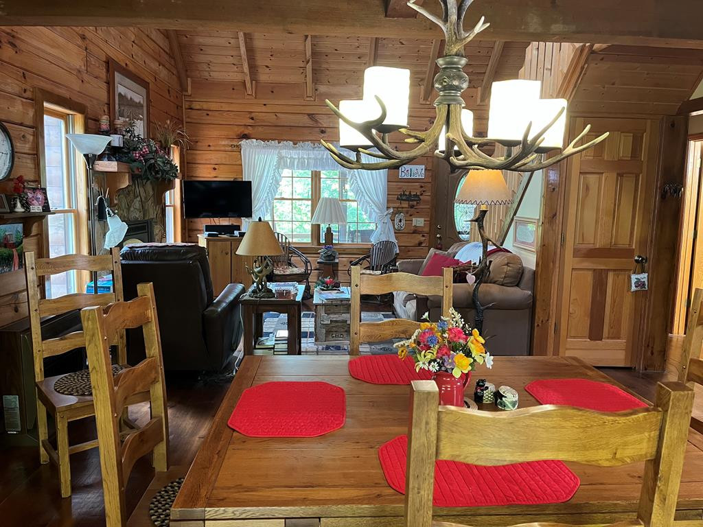 3021 Hanging Dog Road Property Photo 14
