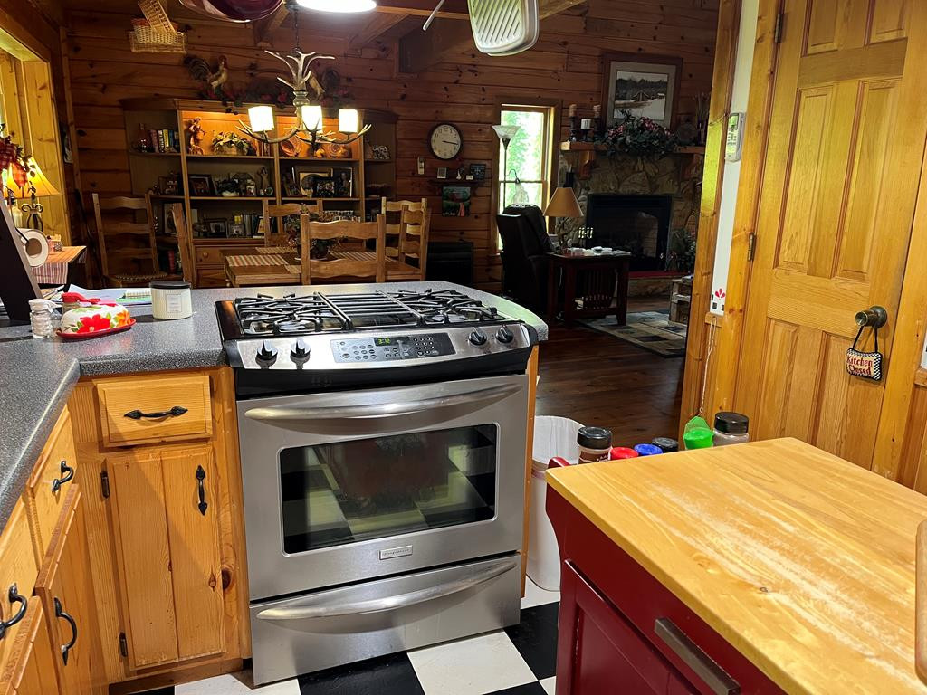 3021 Hanging Dog Road Property Photo 21