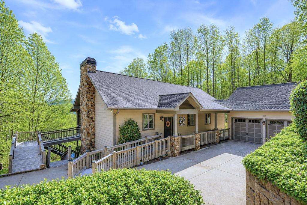 197 Eagles View Road Property Photo 1