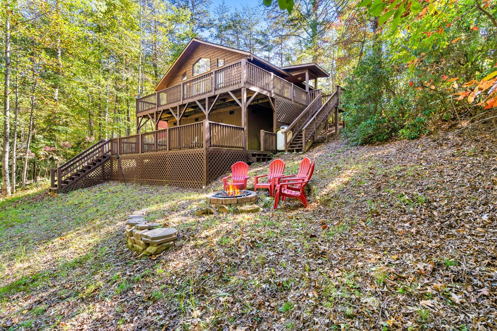 199 Piper Drive Property Photo 3
