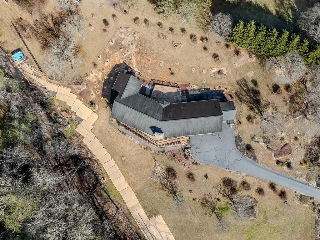 3717 Nc Highway 141 Property Photo 4