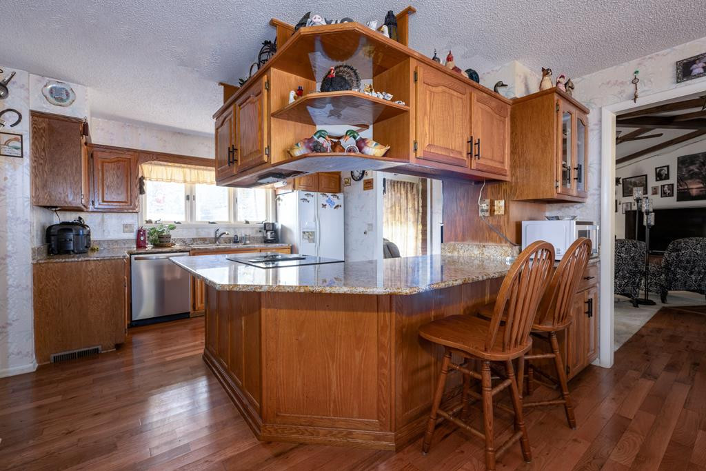 3717 Nc Highway 141 Property Photo 6