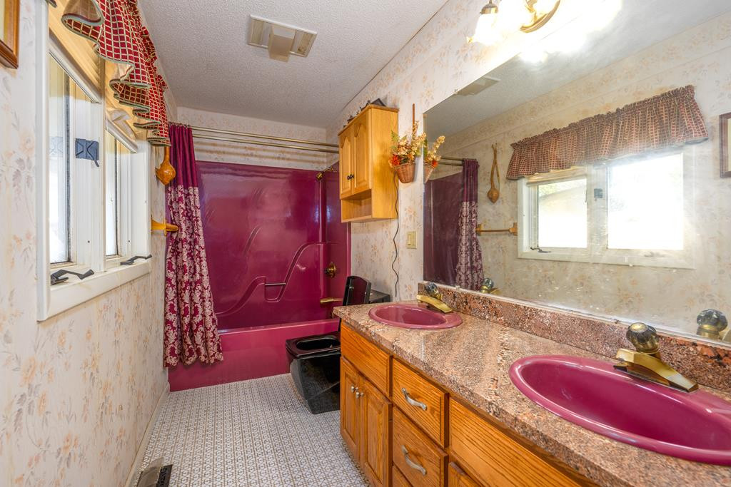 3717 Nc Highway 141 Property Photo 19