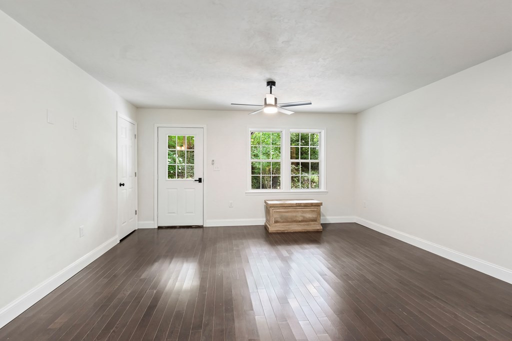 123 Quarry Road Property Photo 10