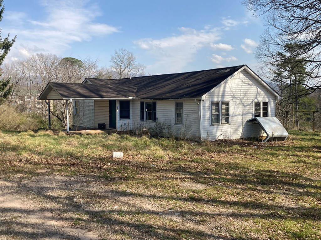 227 Siler Road Property Photo 7