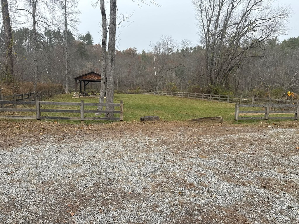 0 4 Property Photo 2
