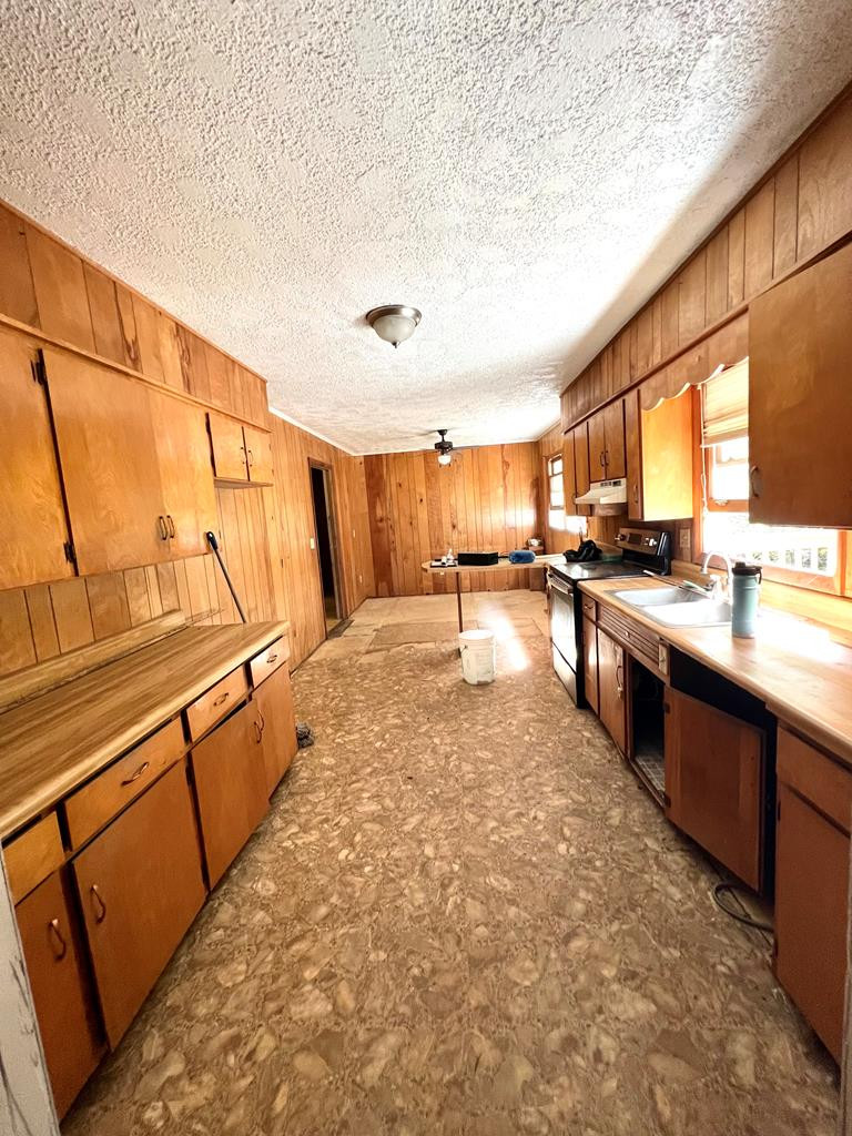 1050 Us Highway 19 Property Photo 5