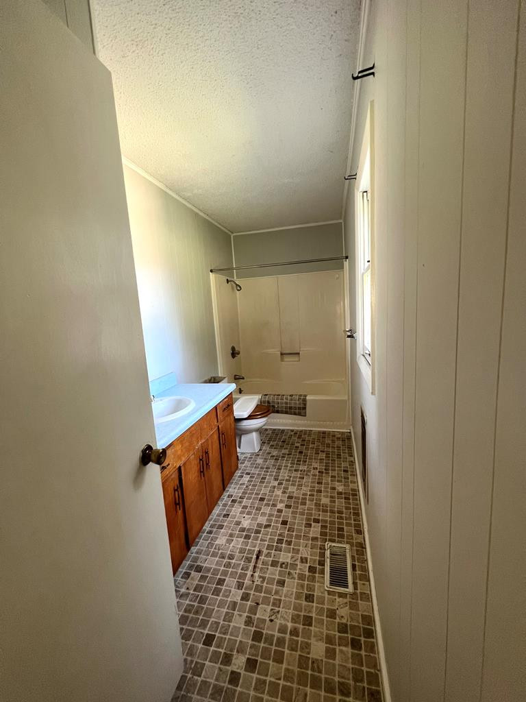 1050 Us Highway 19 Property Photo 8