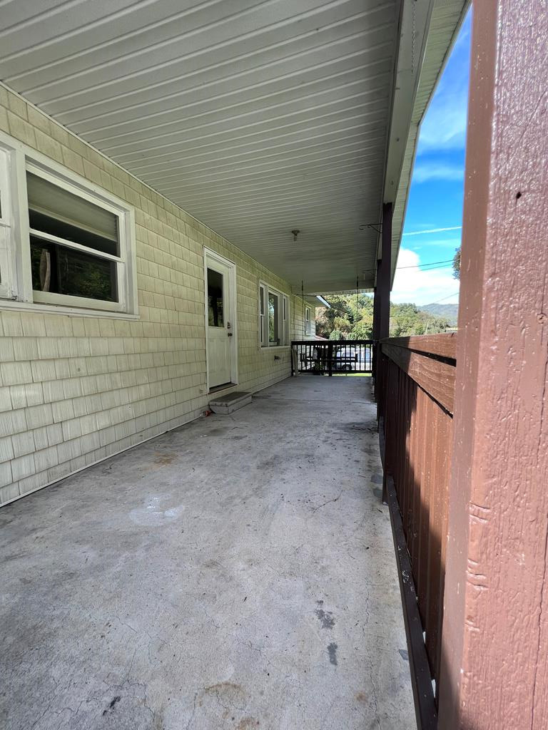 1050 Us Highway 19 Property Photo 15