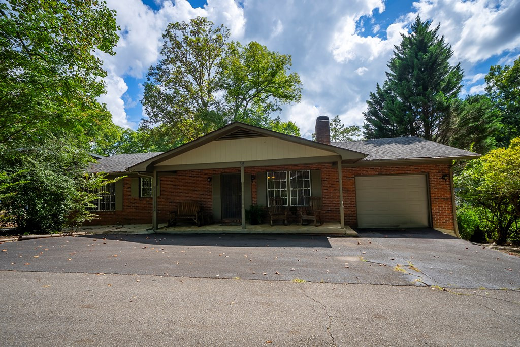 55 Avisco Property Photo 3