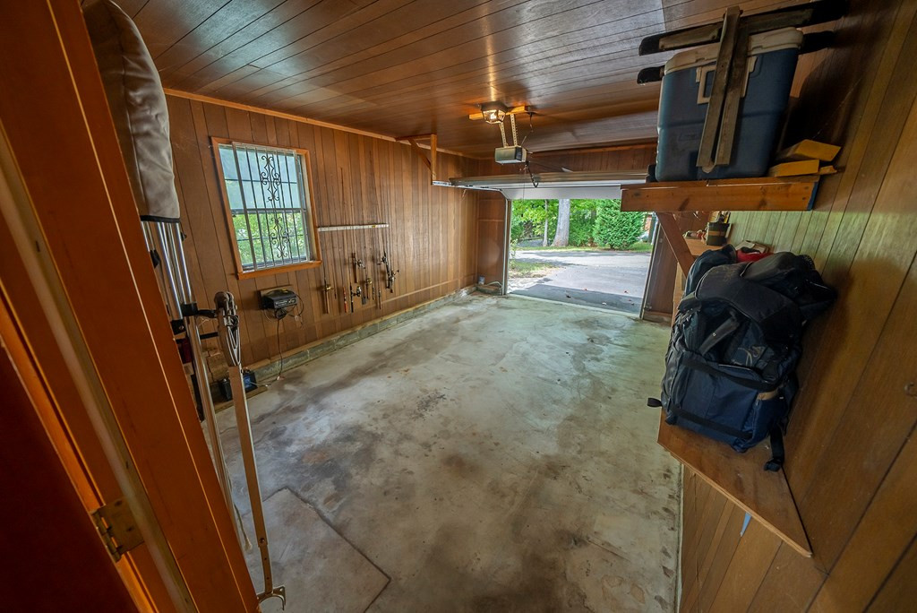 55 Avisco Property Photo 8