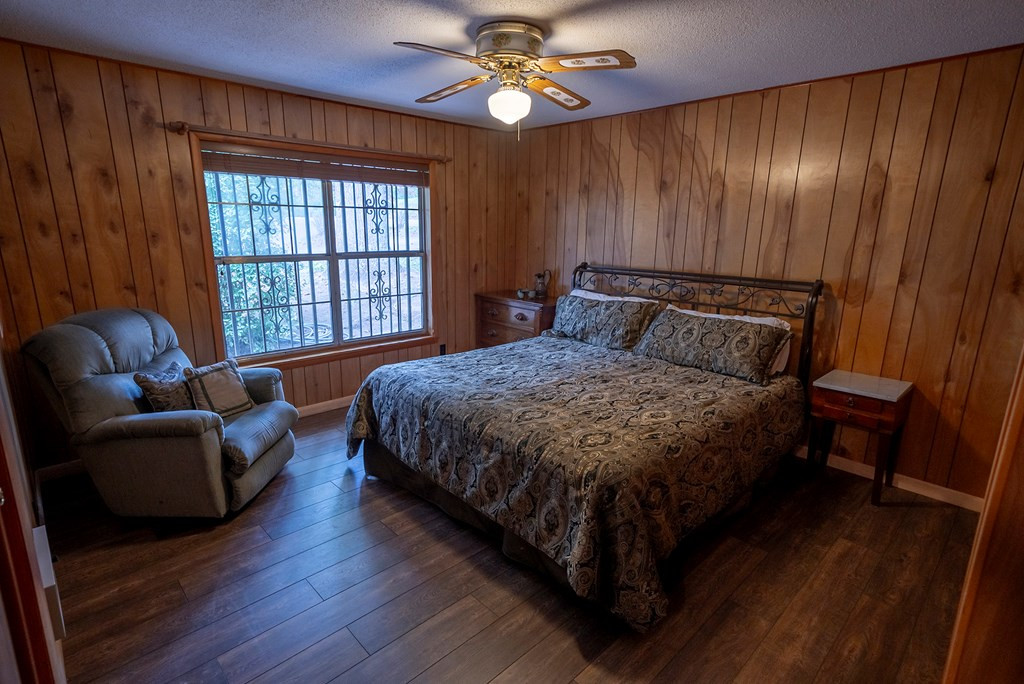 55 Avisco Property Photo 14