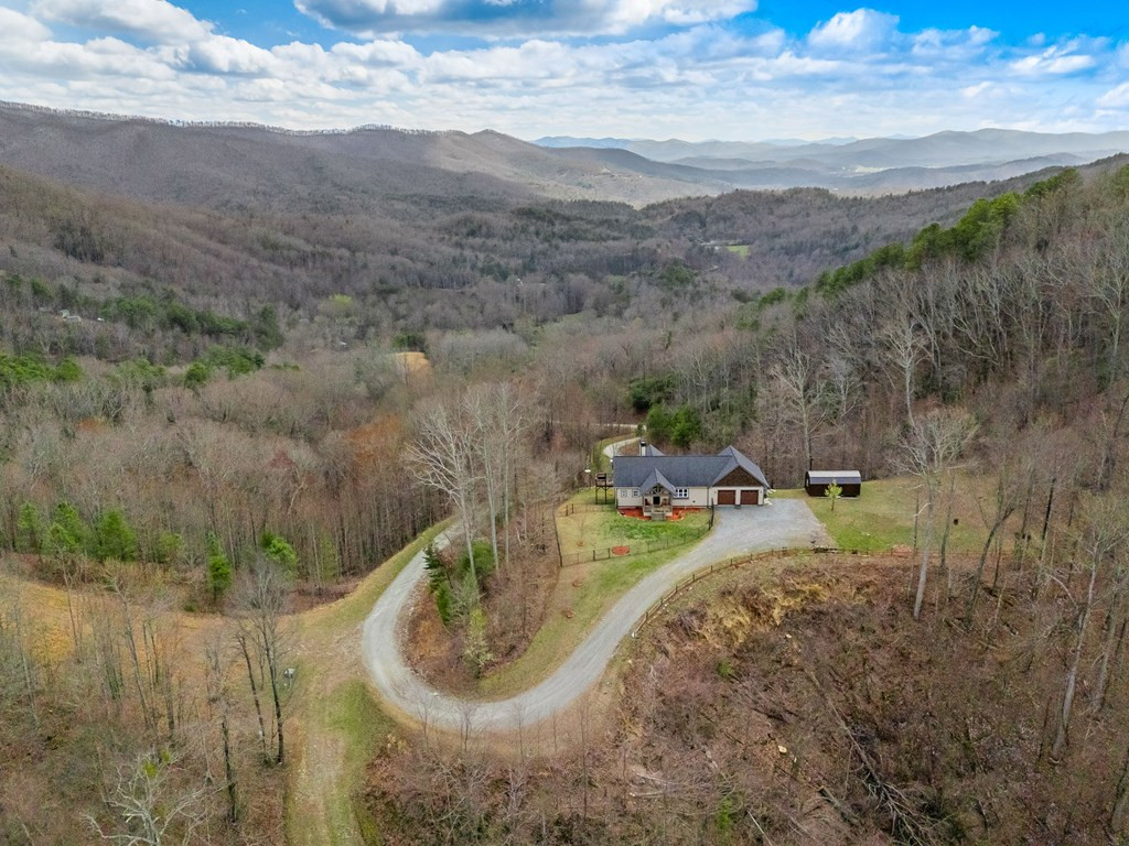 57 Eagles Nest Trail Property Photo 5
